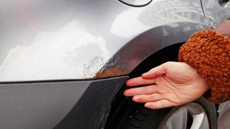 Comment enlever la rouille de surface sur une voiture ?